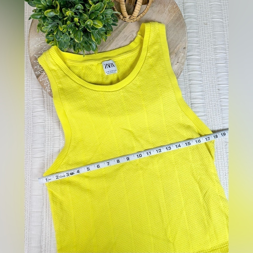Zara Athletic Mesh Tank Yellow Racerback Sleeveless Top Medium - Picture 4 of 7